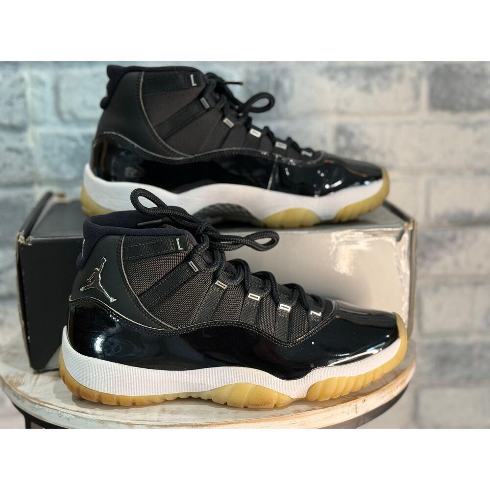 Jordan 11 Retro Jubilee 25th Anniversary Size 9 CT8012-011